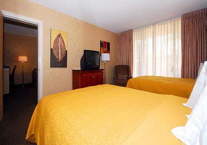 Quality Inn & Suites Downtown Phoenix Room photo